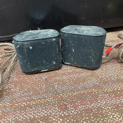 Sale Photo Thumbnail #268: Small Bose speakers are pretty dirty