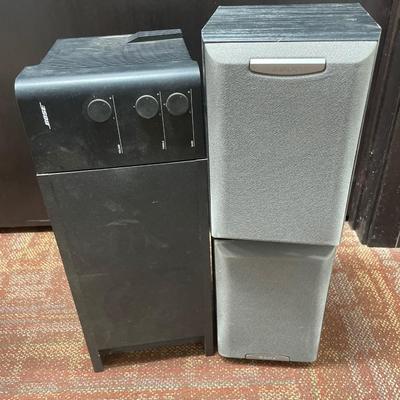 Sale Photo Thumbnail #265: Small Bose speakers are pretty dirty