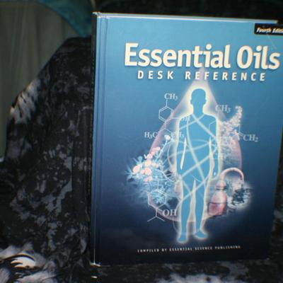Essential Oils Desk Reference 4TH Edition
