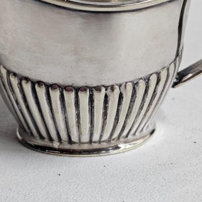 Sale Photo Thumbnail #288: DM74. Antique Sterling Silver Queen Anne Creamer & Sugar Bowl

Dimensions: Creamer – 3x4x2, Sugar – 3x6x2.5
Damage: Normal wear