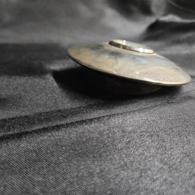 Sale Photo Thumbnail #302: DM77. Chrome and Quartz Desk Clock

Dimensions: 1x4x4
Damage: Normal wear