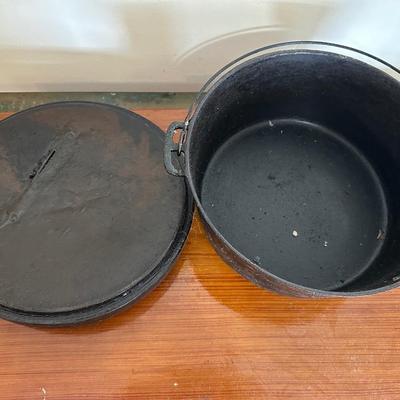 Wagner Dutch Oven