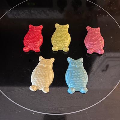 Sale Photo Thumbnail #736: Set of 5 ceramic colored owl magnets