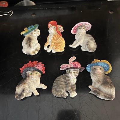 Sale Photo Thumbnail #741: Oh so cute, all the cute cats with their pretty hats, 6 magnets in total