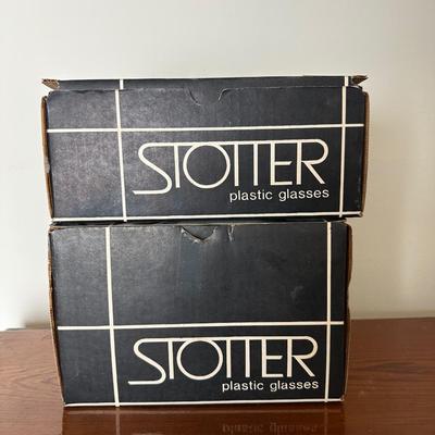Stotter Strawberry Plastic Cups with Original Boxes