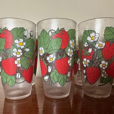 Stotter Strawberry Plastic Cups with Original Boxes