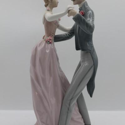 Lladro Figurine "Anniversary Waltz"