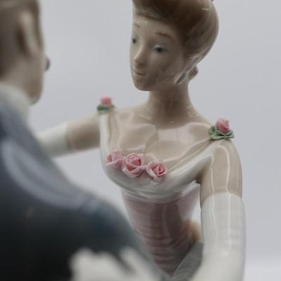 Lladro Figurine "Anniversary Waltz"