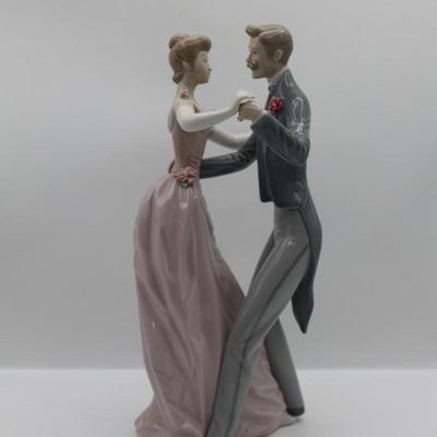 Lladro Figurine "Anniversary Waltz"