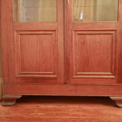 Antique Solid China Cabinet/Bookcase