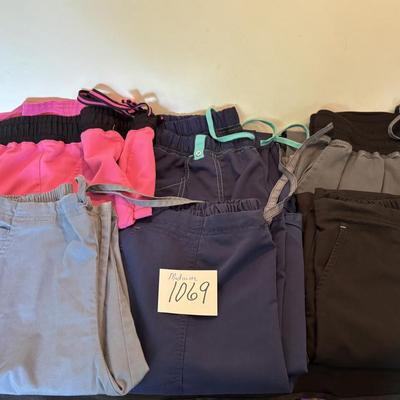 Medium Scrub Pants