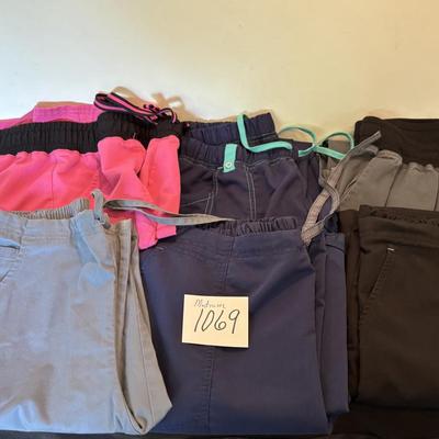 Medium Scrub Pants