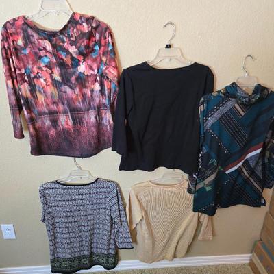 Christopher & Banks Women’s Tops – Mixed Prints & Styles – Size Small / Petite – Lot of 6