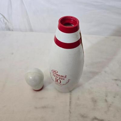Vintage Advertising bottle Lot – Beam’s Bottle Pin, Platte Valley Jug, Coors ashtray / Dish