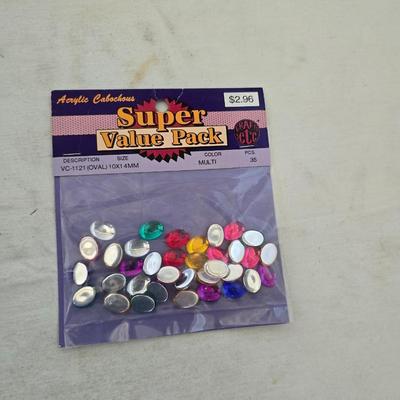 Mixed Craft & Sewing Lot – Iron-On Transfers, Pom-Poms, Buttons, Power Scissors & More