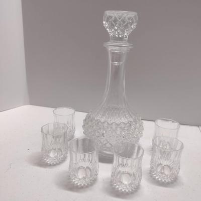 Seven Piece Decanter and Cordial Glass Set