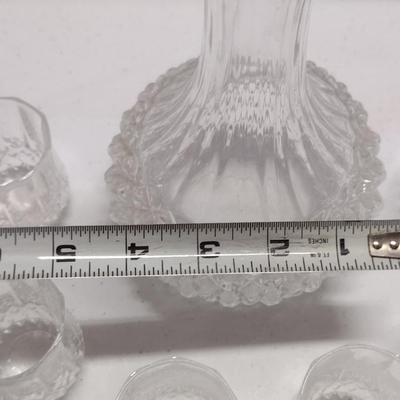 Seven Piece Decanter and Cordial Glass Set