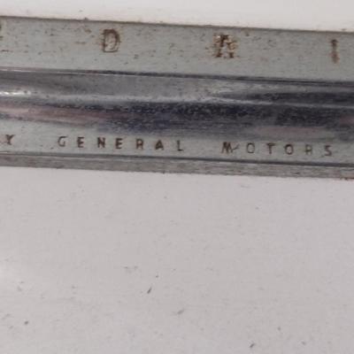 Vintage Frigidaire Electric Stove and Oven: Model RO-60