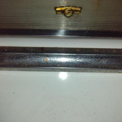 Vintage Frigidaire Electric Stove and Oven: Model RO-60