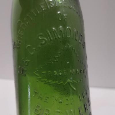 Vintage Green Glass Bottle- The Hop Leaf Brewers Reading, PA