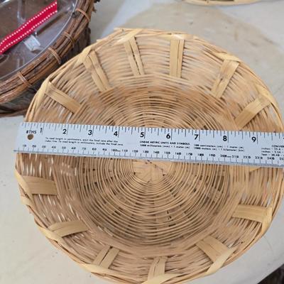 Woven Baskets & Sunflower Wreaths – Rustic Country Decor