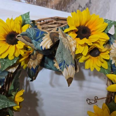 Woven Baskets & Sunflower Wreaths – Rustic Country Decor