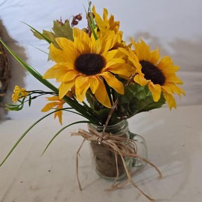 Woven Baskets & Sunflower Wreaths – Rustic Country Decor
