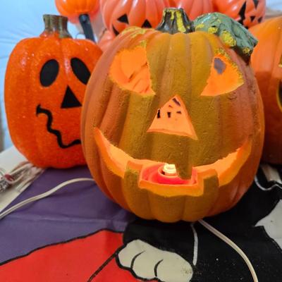 Lot of Halloween Jack-O'-Lantern Decor – Light-Up Pumpkins, Buckets & More!