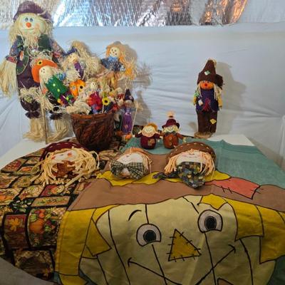 Fall Scarecrow Decor Lot – Straw scarecrows, & Tree skirt and yard flag