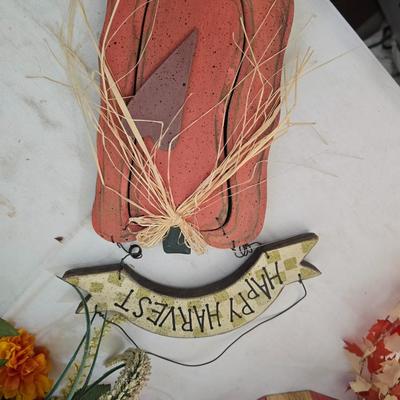 Fall Harvest Decor Lot – Pumpkins, Wreaths, Scarecrow, Garlands & More!