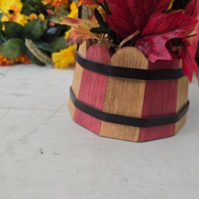 Fall Harvest Decor Lot – Pumpkins, Wreaths, Scarecrow, Garlands & More!