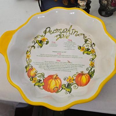 Thanksgiving Decor Lot – Gurley Candles, Animated Plush Turkey, Faux Fruit, Linens Gurley Candle turkeys