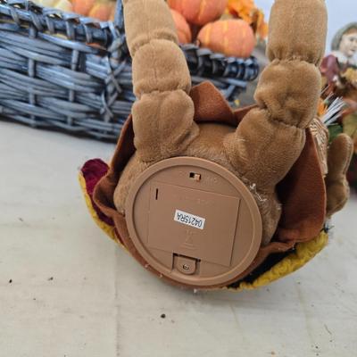 Thanksgiving Decor Lot – Gurley Candles, Animated Plush Turkey, Faux Fruit, Linens Gurley Candle turkeys