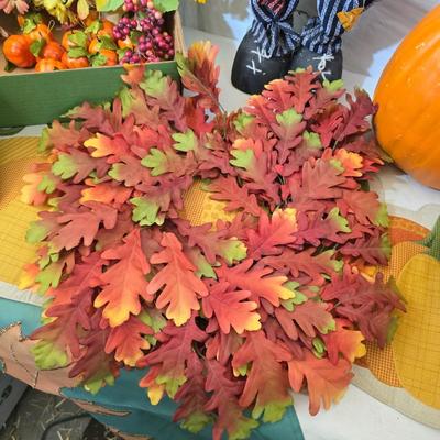 Fall Entryway & Tabletop Decor Lot – Wreaths, Pumpkins, Scarecrow & More