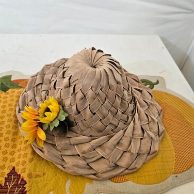 Fall Entryway & Tabletop Decor Lot – Wreaths, Pumpkins, Scarecrow & More