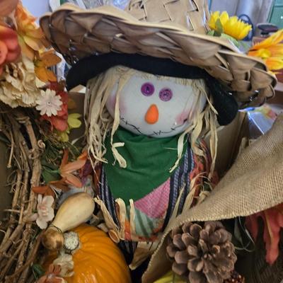Fall Entryway & Tabletop Decor Lot – Wreaths, Pumpkins, Scarecrow & More