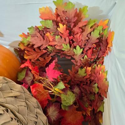 Fall Entryway & Tabletop Decor Lot – Wreaths, Pumpkins, Scarecrow & More