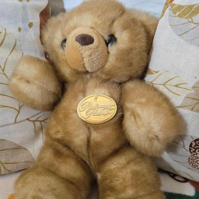 Cozy Fall Decor Bundle – Throw Blanket, Leaf Pillows & Plush Teddy Bear
