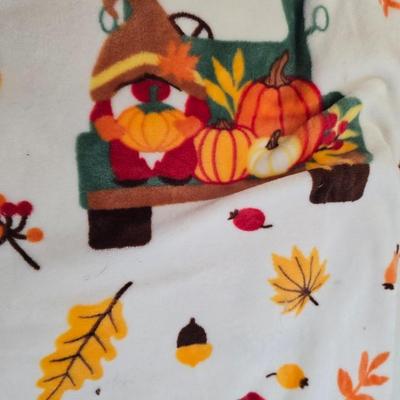 Cozy Fall Decor Bundle – Throw Blanket, Leaf Pillows & Plush Teddy Bear