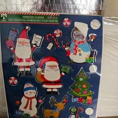 Vintage & Rustic Christmas Décor Lot – Nutcrackers, Towels, Ornaments, Reindeer & More