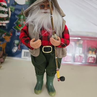 Vintage & Rustic Christmas Décor Lot – Nutcrackers, Towels, Ornaments, Reindeer & More