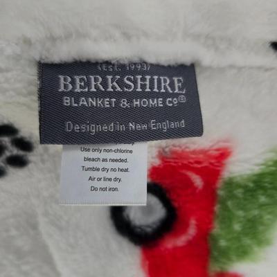 Holiday Decor Bundle – VERY SOFT Plush Blanket, Pillows, Bear, & More