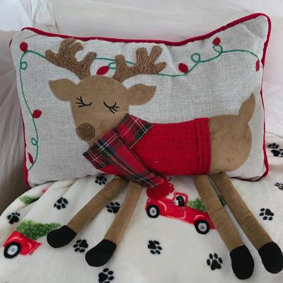 Holiday Decor Bundle – VERY SOFT Plush Blanket, Pillows, Bear, & More