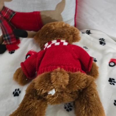 Holiday Decor Bundle – VERY SOFT Plush Blanket, Pillows, Bear, & More