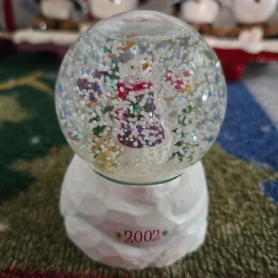 Charming Snowman Christmas Decor Lot – Figurines, Stocking hangers, Cards & Rug