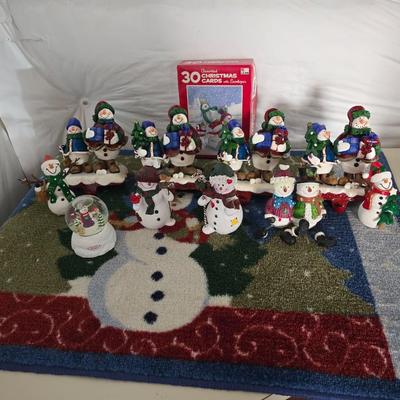 Charming Snowman Christmas Decor Lot – Figurines, Stocking hangers, Cards & Rug