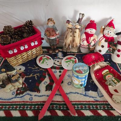 Snowman Christmas Decor Bundle – Figurines, Basket, Rug & More