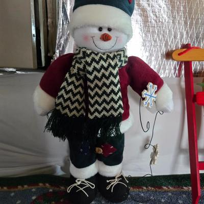 Large Snowman Décor & Ornament Lot – Plush, Fabric, and Folk Art Accents, Rug and more