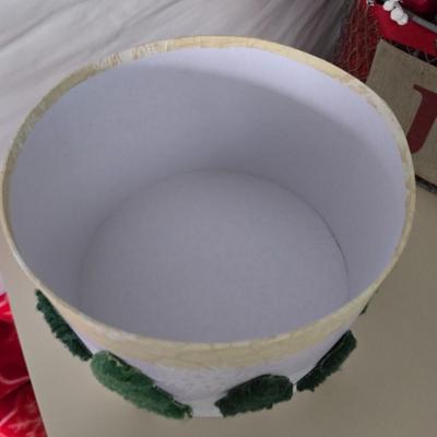 Holiday Décor Lot – Santa, Snowmen, Wreaths & JOY Basket