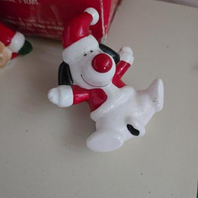 Eclectic Vintage & Handmade Christmas Decor Lot – Stockings, Figurines, Tree & More